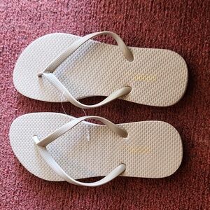 Old navy flip flops